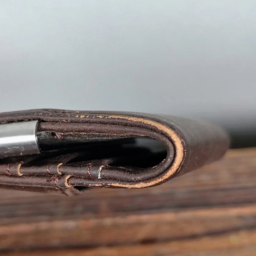 Travando Mens Leather Bifold Wallet with Money‎ Clip Brown Slim Card Holder Logo